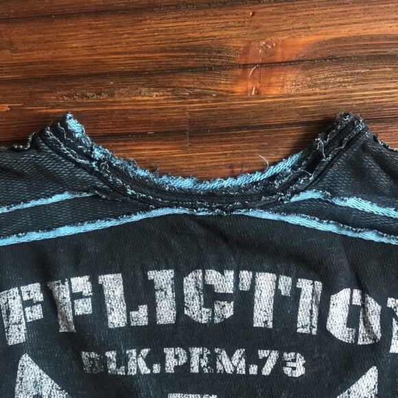 Affliction Reversible Thermal Shirt Frayed Seams Graphic Distressed Sz XX Men's - Picture 7 of 10